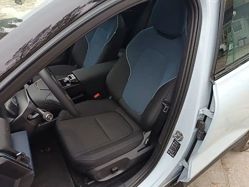Volvo EX30 — миниатюра 15