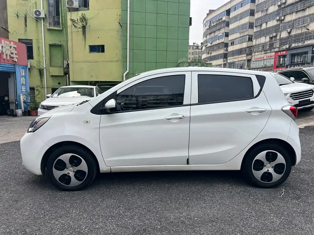 Changan Benben E-Star — миниатюра 4