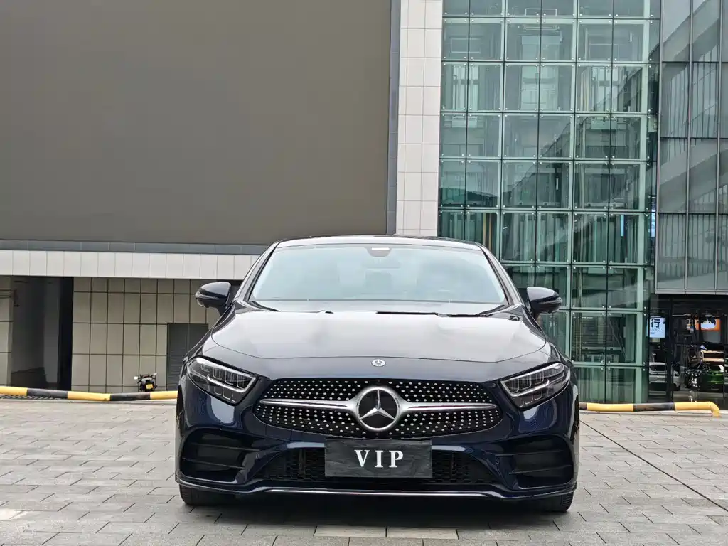 MERCEDES-BENZ CLS