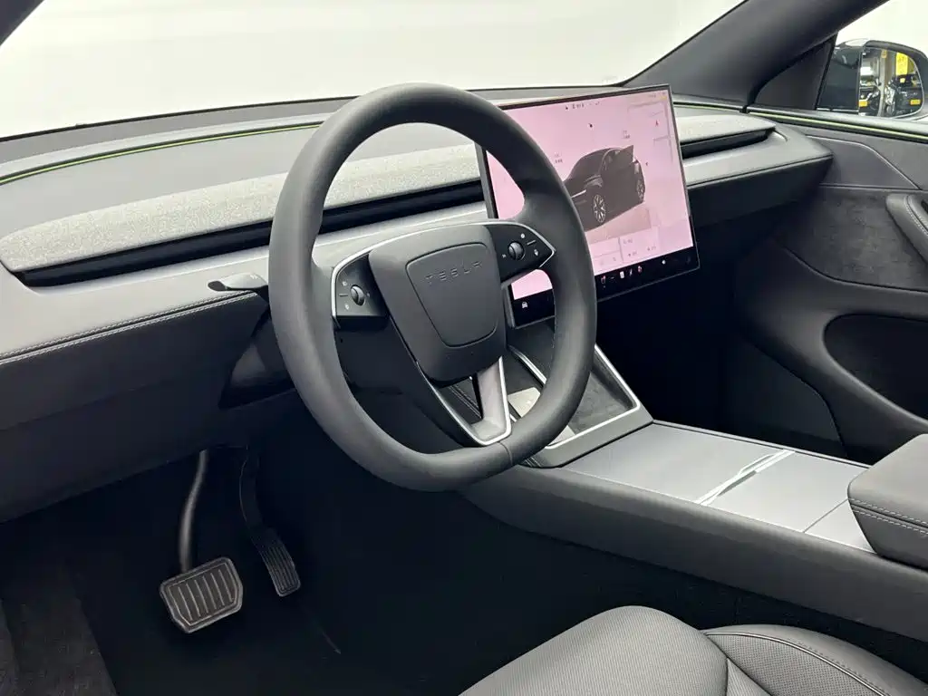 Tesla Model Y L — миниатюра 15
