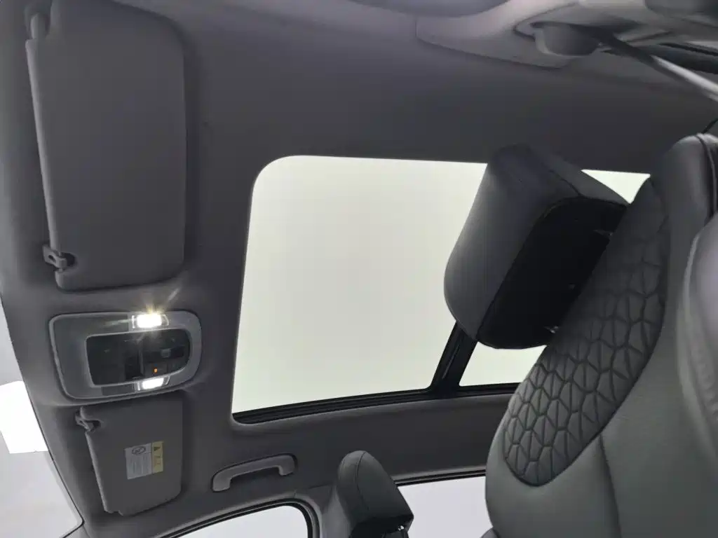 Hyundai Santa Fe — миниатюра 14