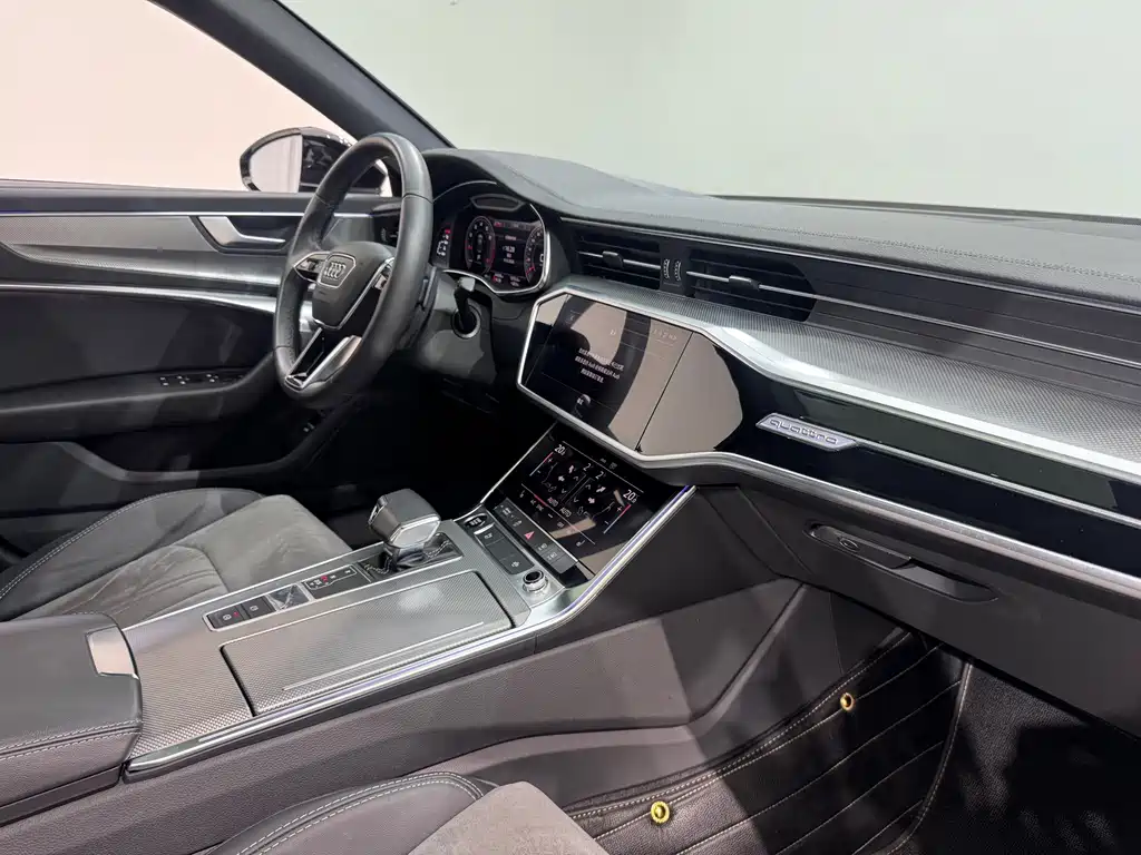 Audi A6L — миниатюра 12