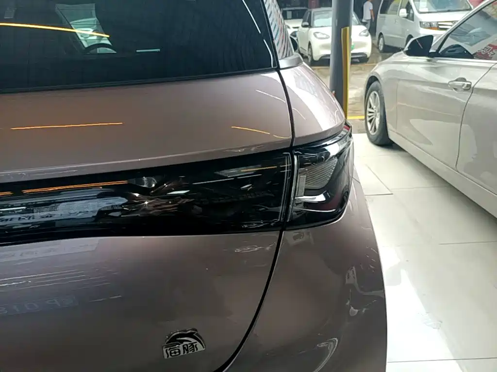 BYD Dolphin — миниатюра 8