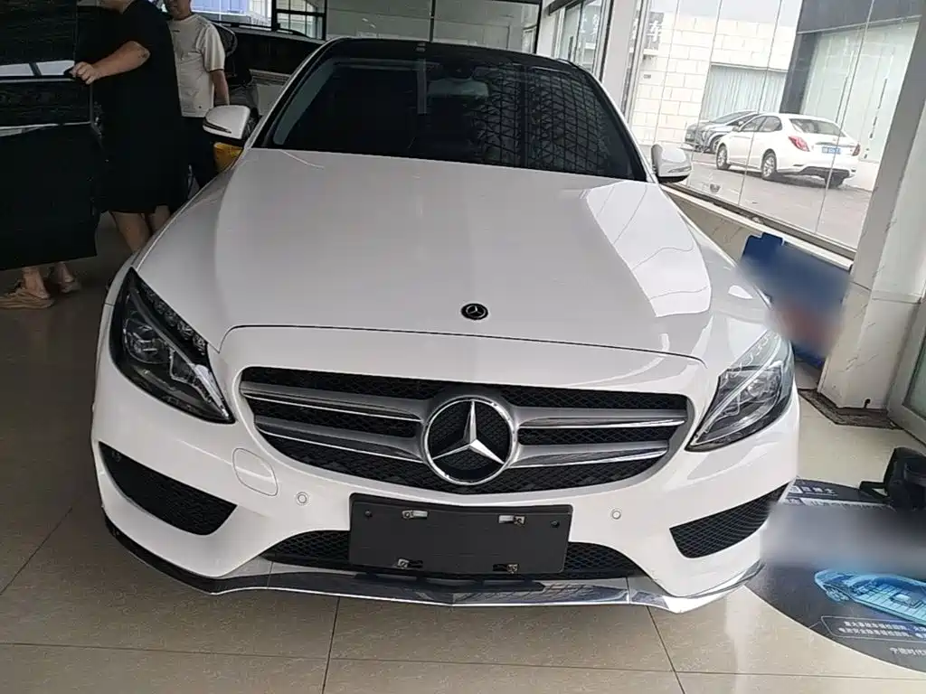 Mercedes-Benz C-Class — миниатюра 3