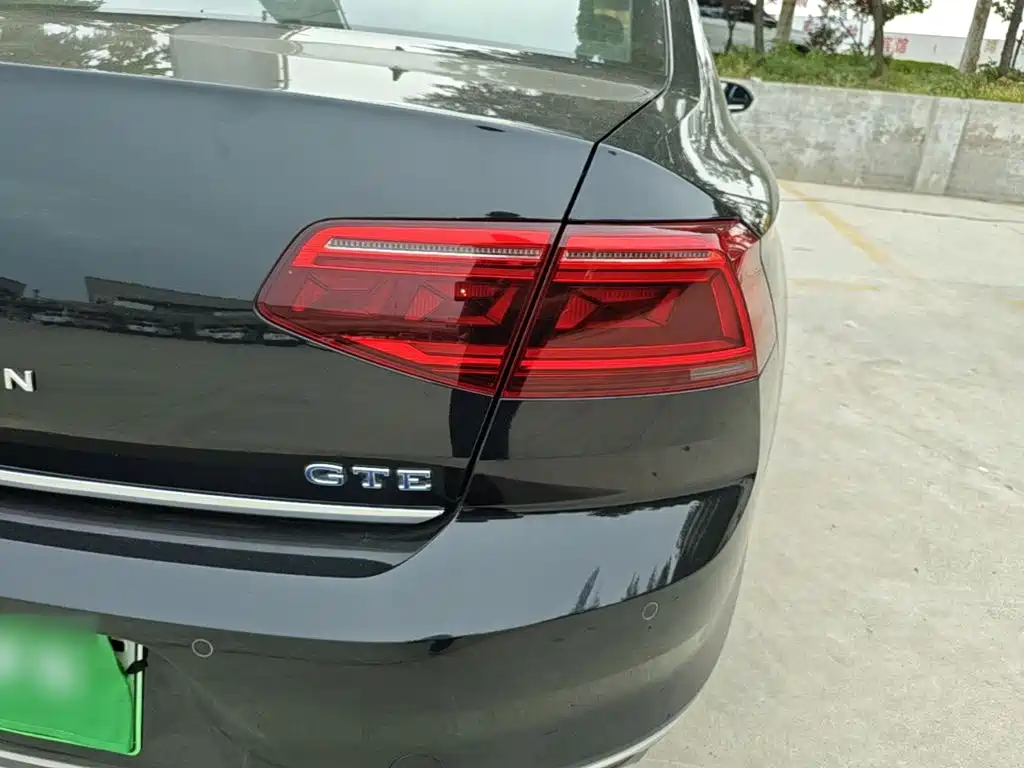 Volkswagen Magotan PHEV — миниатюра 8