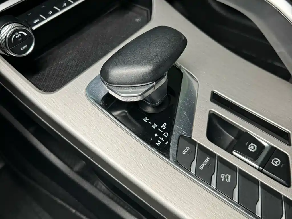 Geely Binyue — миниатюра 10