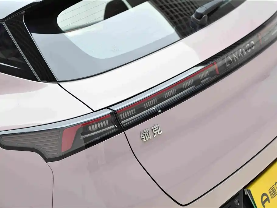 Lynk & Co 06 EM-P — миниатюра 12