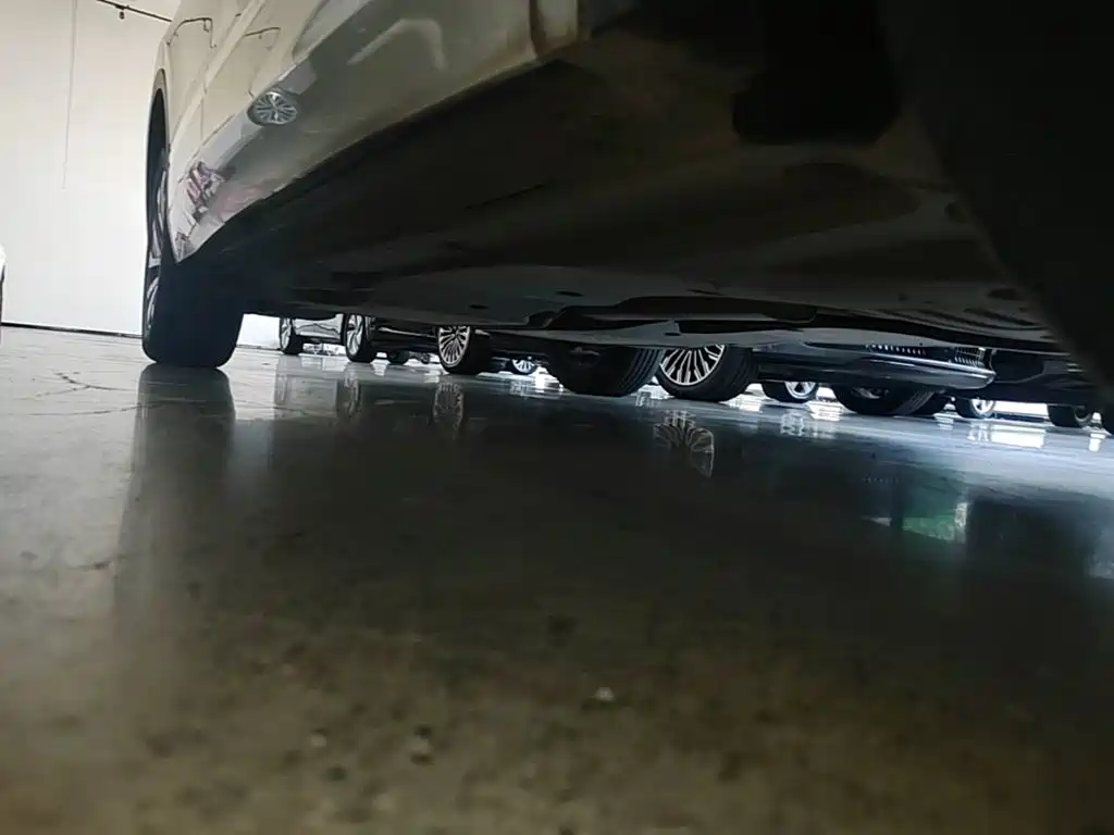 Volkswagen Tiguan L PHEV — миниатюра 21