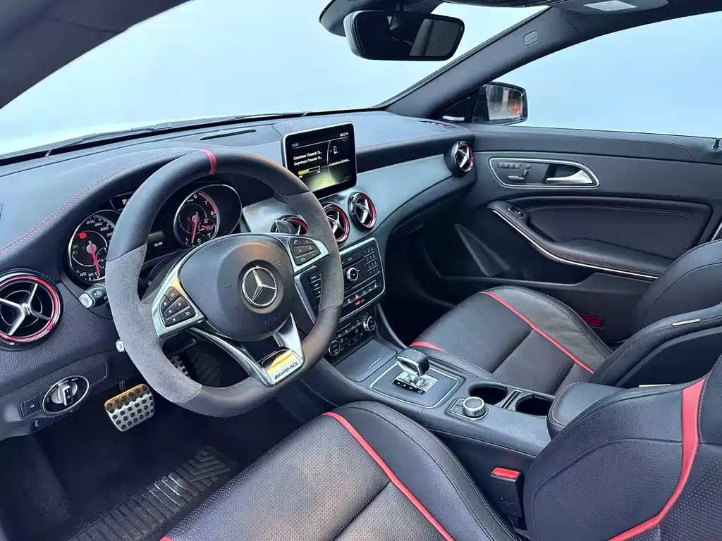 Mercedes-Benz CLA AMG — миниатюра 4