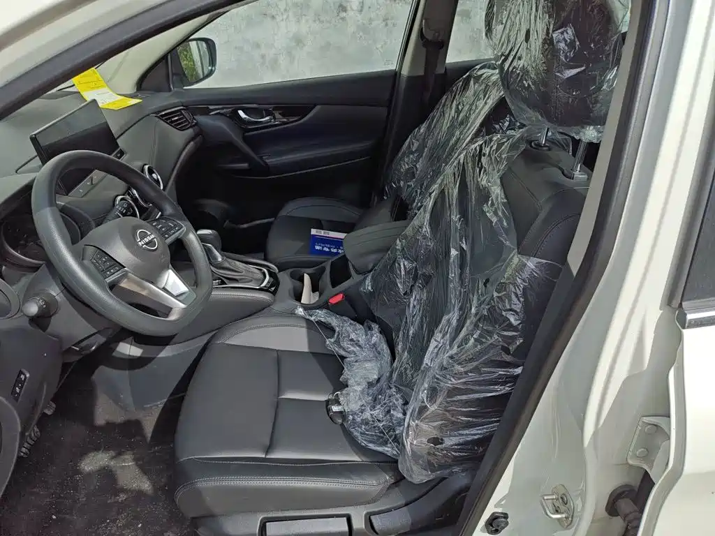Nissan Qashqai — миниатюра 16
