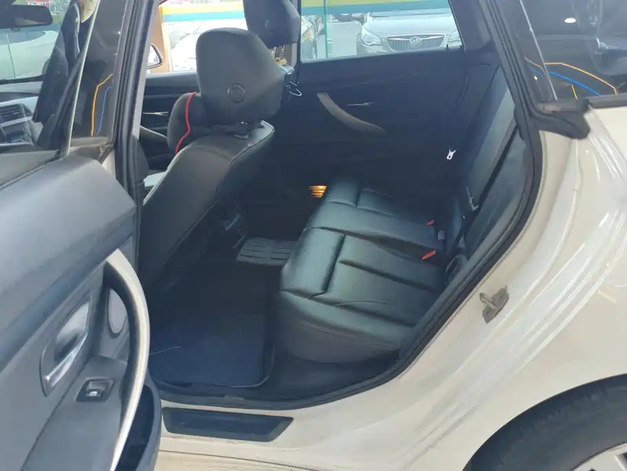 BMW 3 Series GT — миниатюра 11
