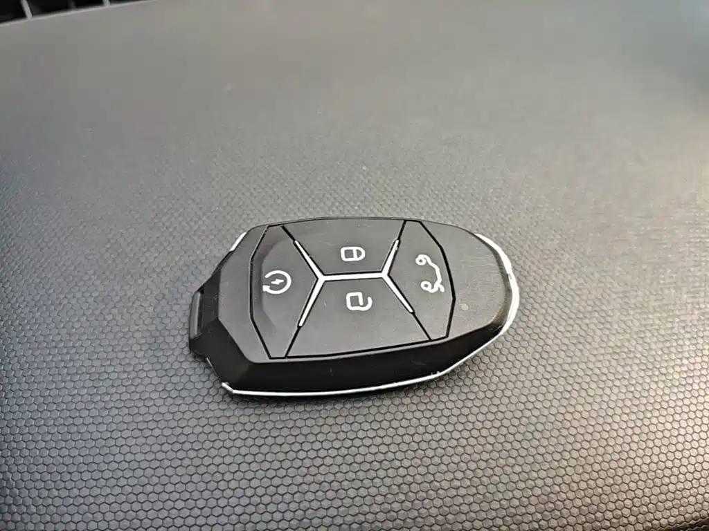 Lynk & Co 02 Hatchback — миниатюра 9