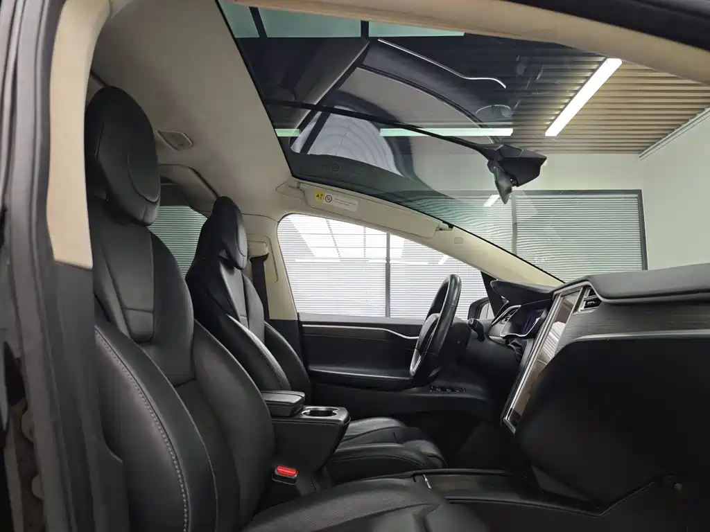 Tesla Model X — фотографии объявления, Фото 44