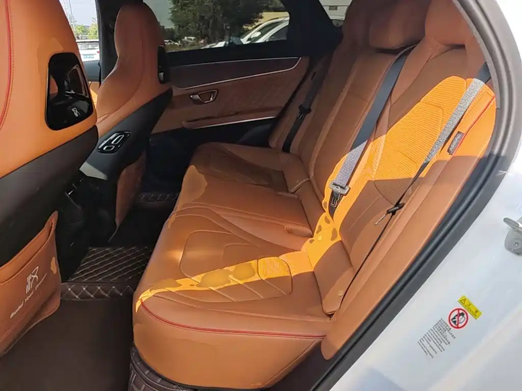 BYD Han — миниатюра 17