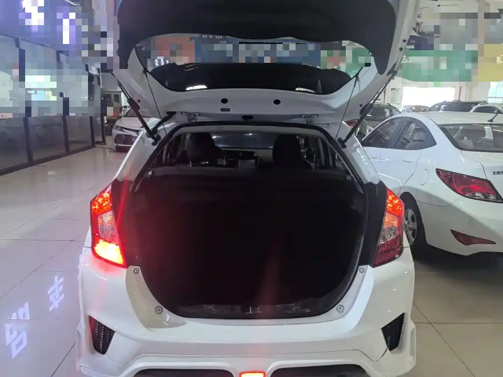Honda Fit — миниатюра 19