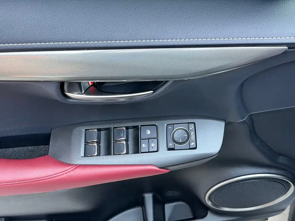 Lexus NX — миниатюра 5