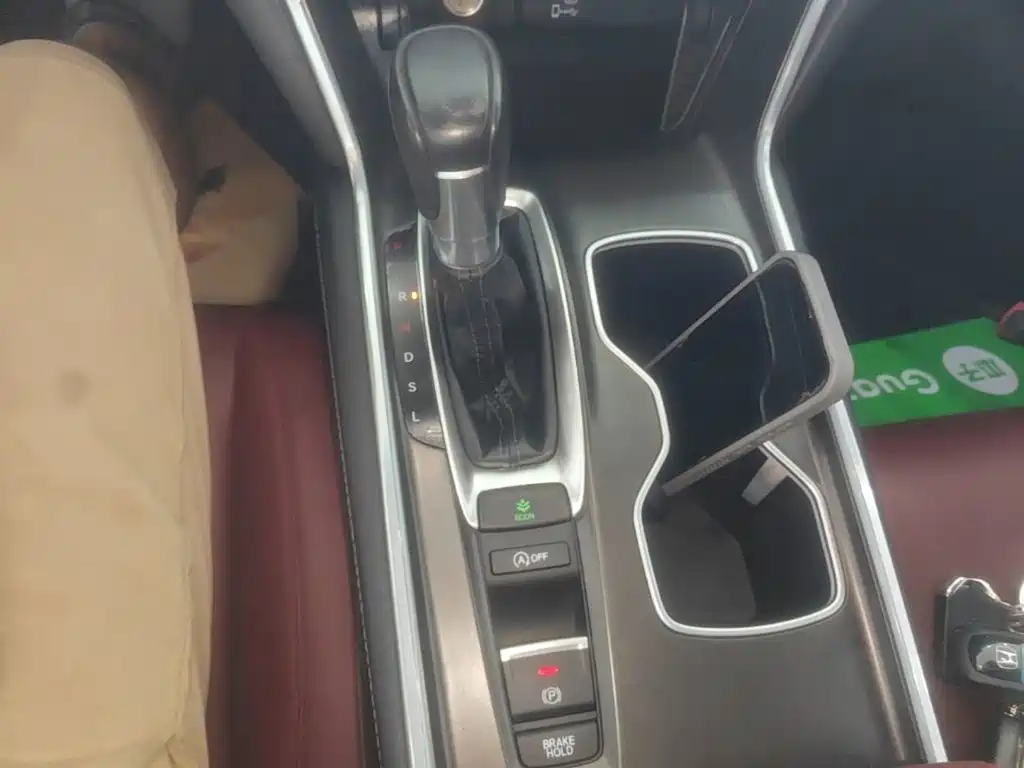 Honda Accord — миниатюра 14