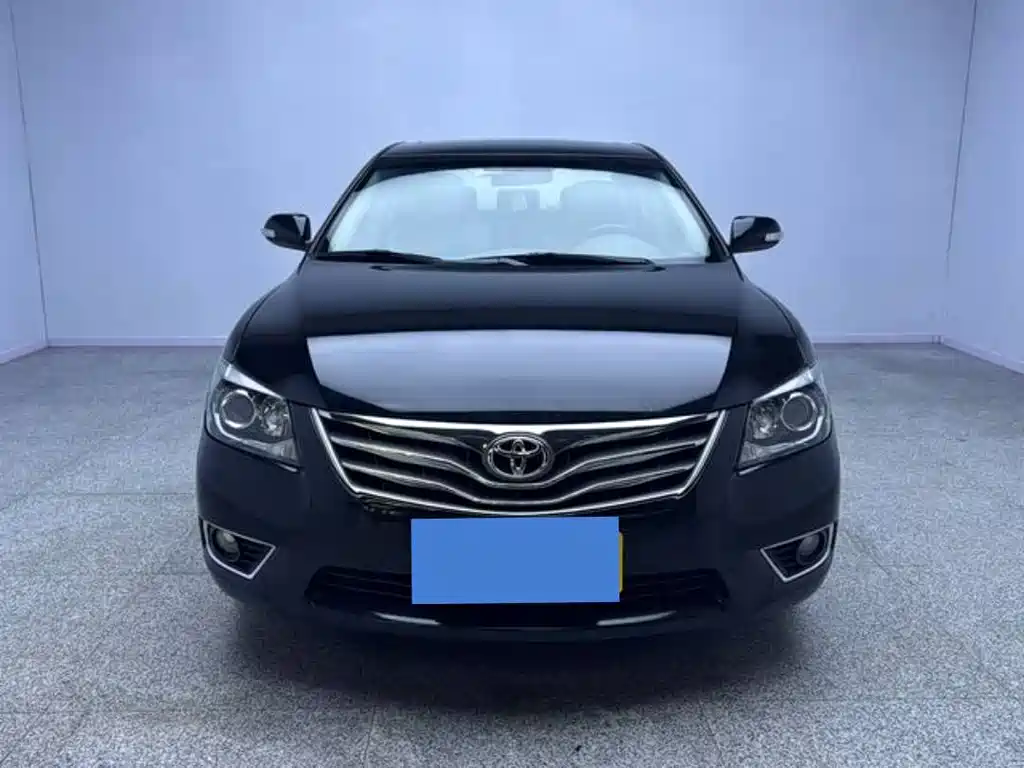Toyota Camry — миниатюра 2