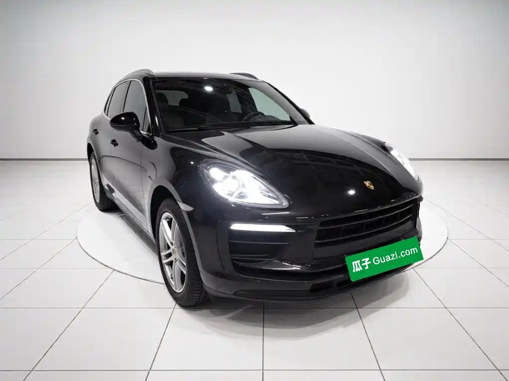 Porsche Macan — миниатюра 3