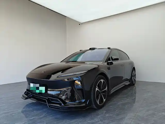 NIO NIO ET5T 2025