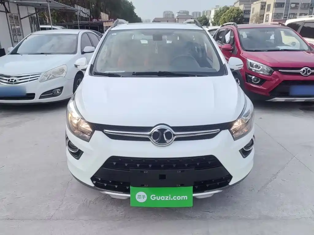 BAIC Senova X25 — миниатюра 3