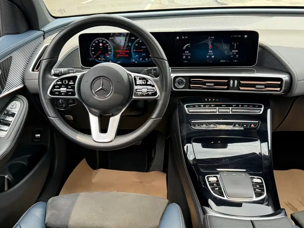 Mercedes-Benz EQC — миниатюра 11