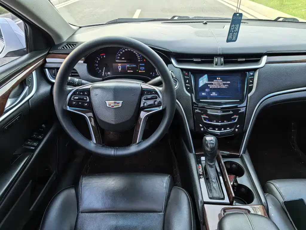 Cadillac XTS — миниатюра 14