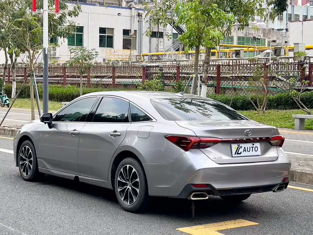 Toyota Avalon 2023 2.0L