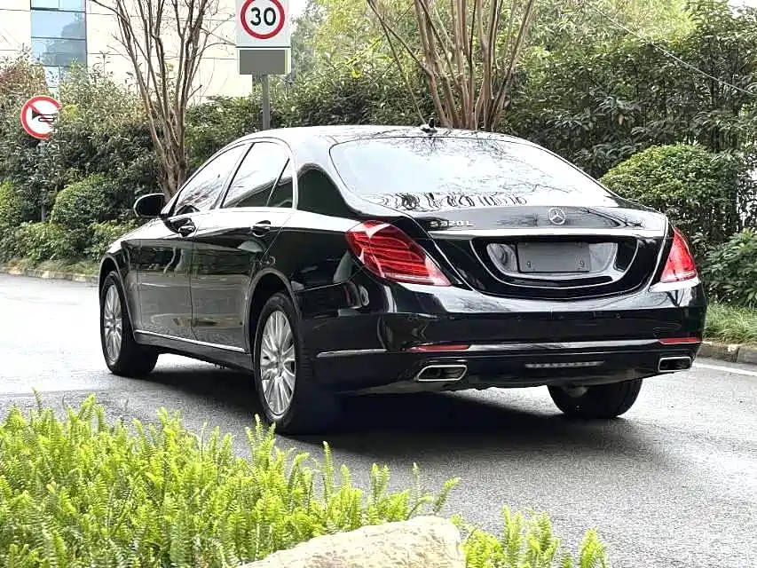 Mercedes-Benz S-Class — миниатюра 14