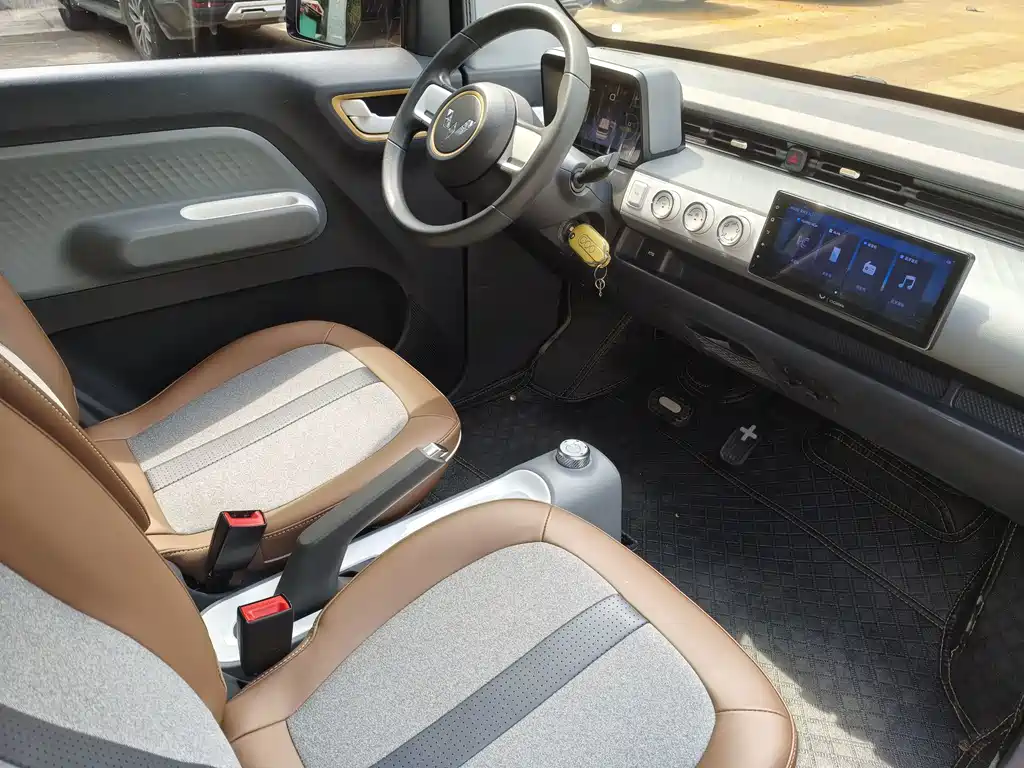 Wuling MINIEV — миниатюра 9