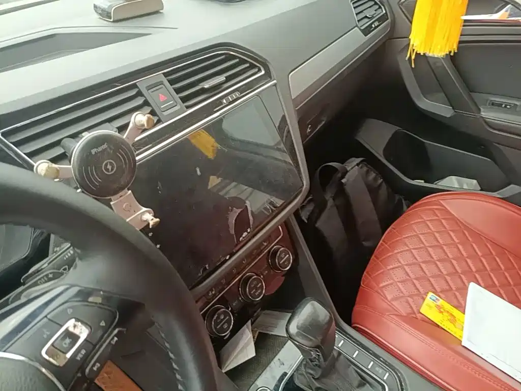 Volkswagen Tiguan L — миниатюра 13