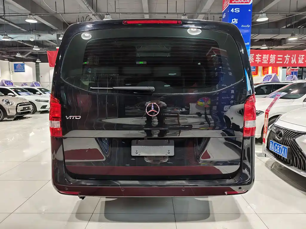 MERCEDES-BENZ VITO