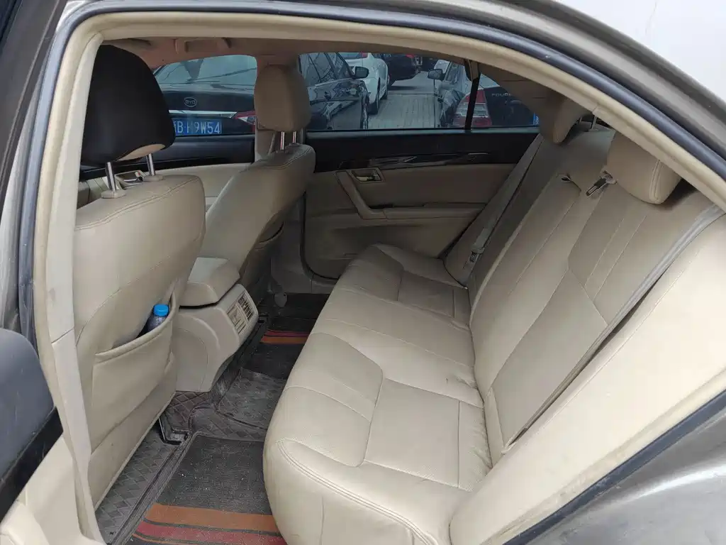 Geely EC8 2011 2.0L AT Luxury