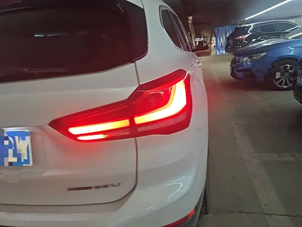 BMW X1 — миниатюра 8