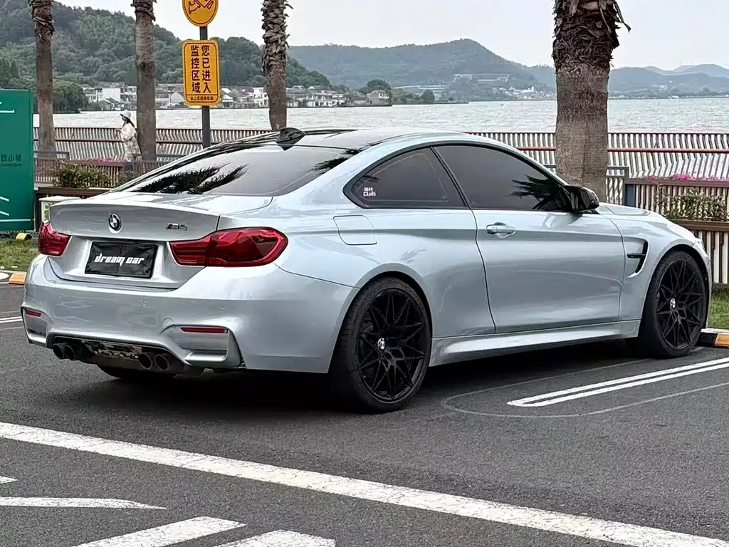 BMW M4 2017 M4