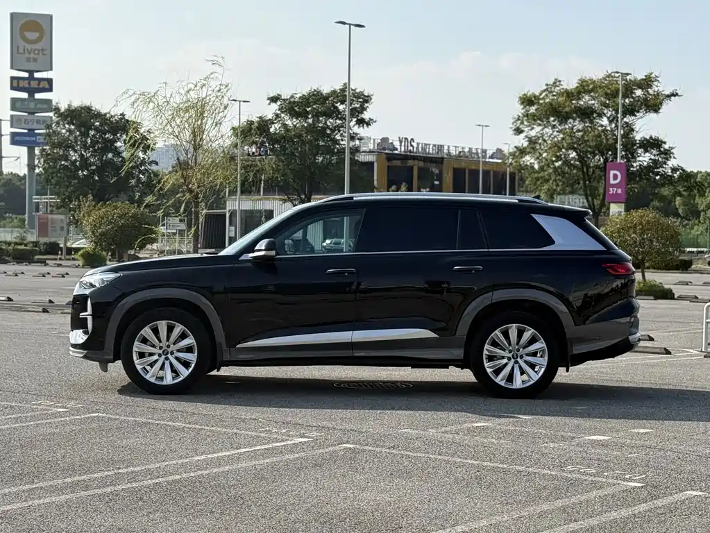 Audi Q6 — миниатюра 4