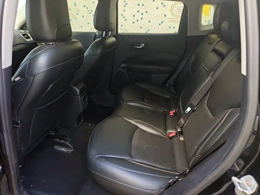 Jeep Compass — миниатюра 15