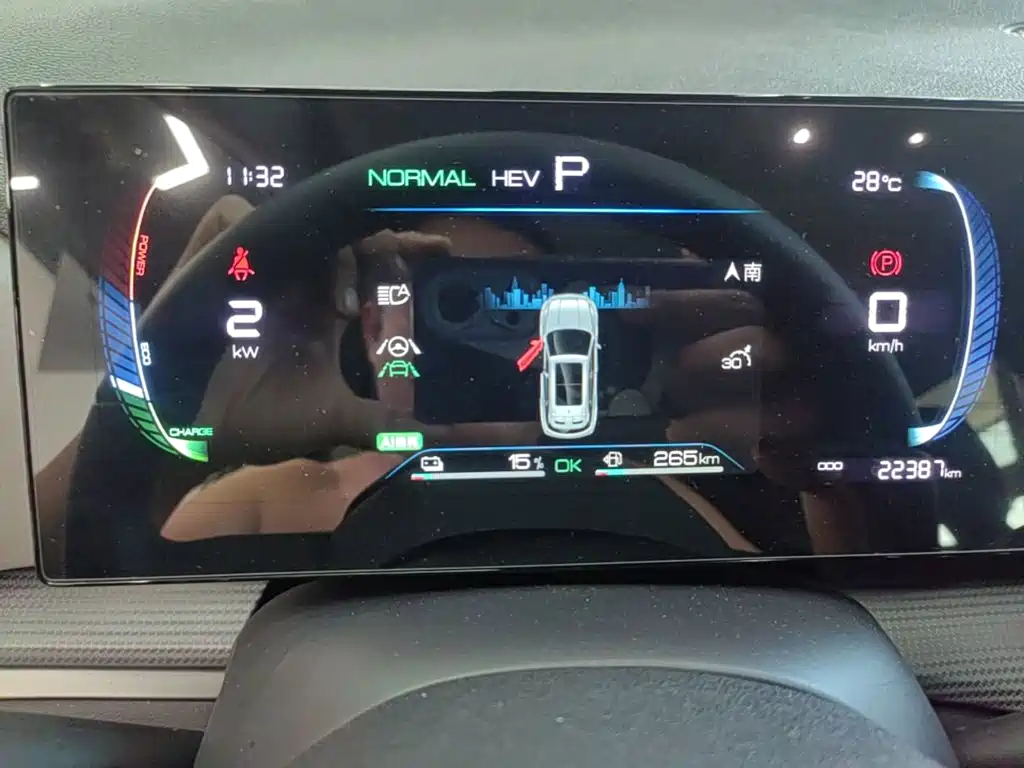BYD Seal 05 DM-i — миниатюра 12
