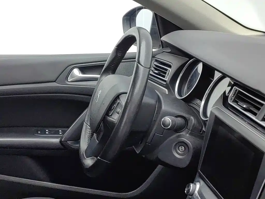 Peugeot 408 — миниатюра 22