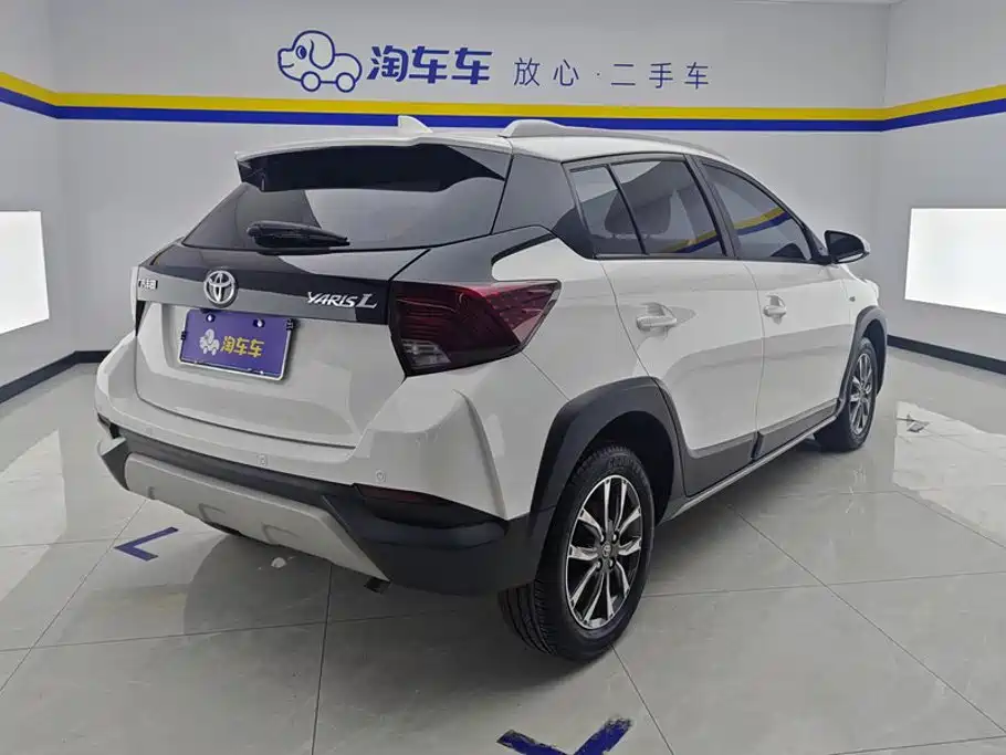 Toyota Yaris L — миниатюра 3