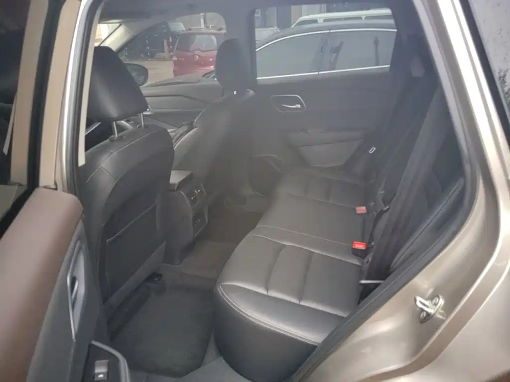 Nissan X-Trail — миниатюра 17