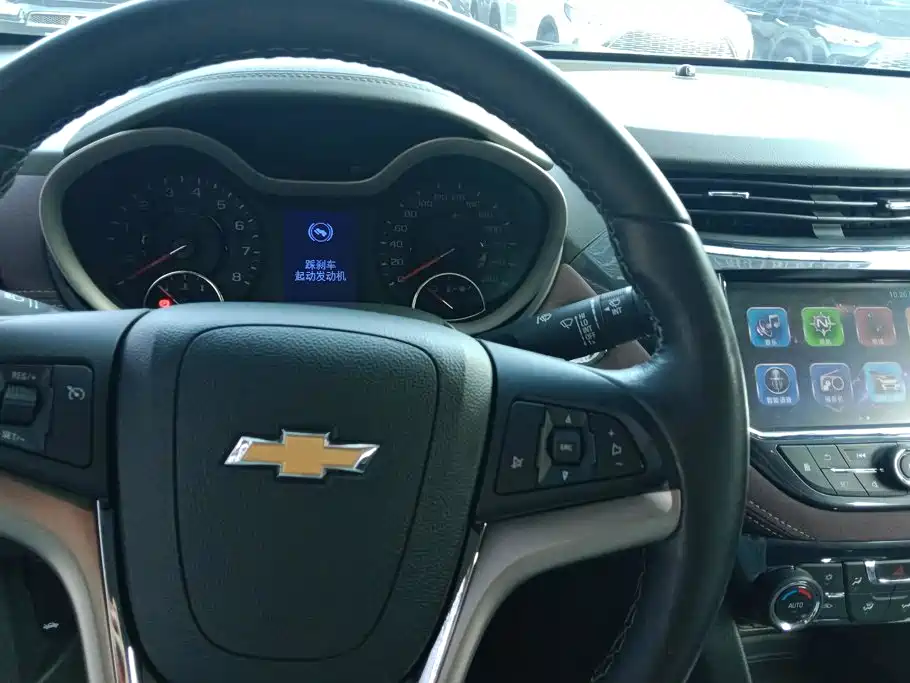 Chevrolet Malibu — миниатюра 13