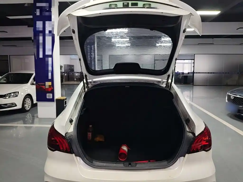 MG MG6 — миниатюра 19