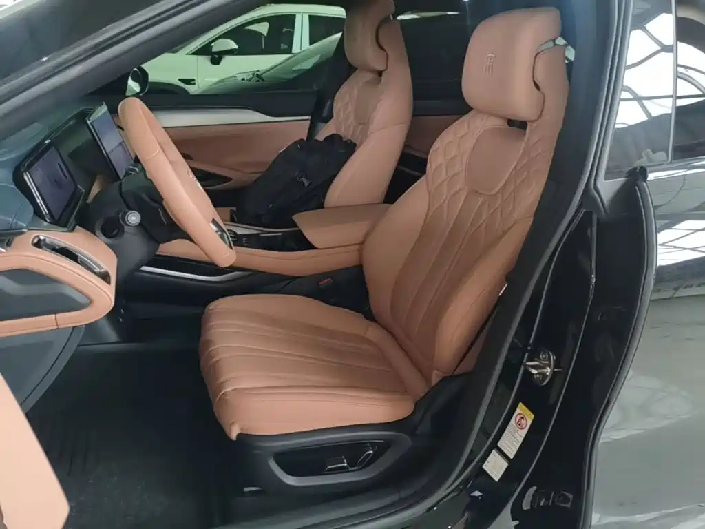 BYD L EV — миниатюра 15