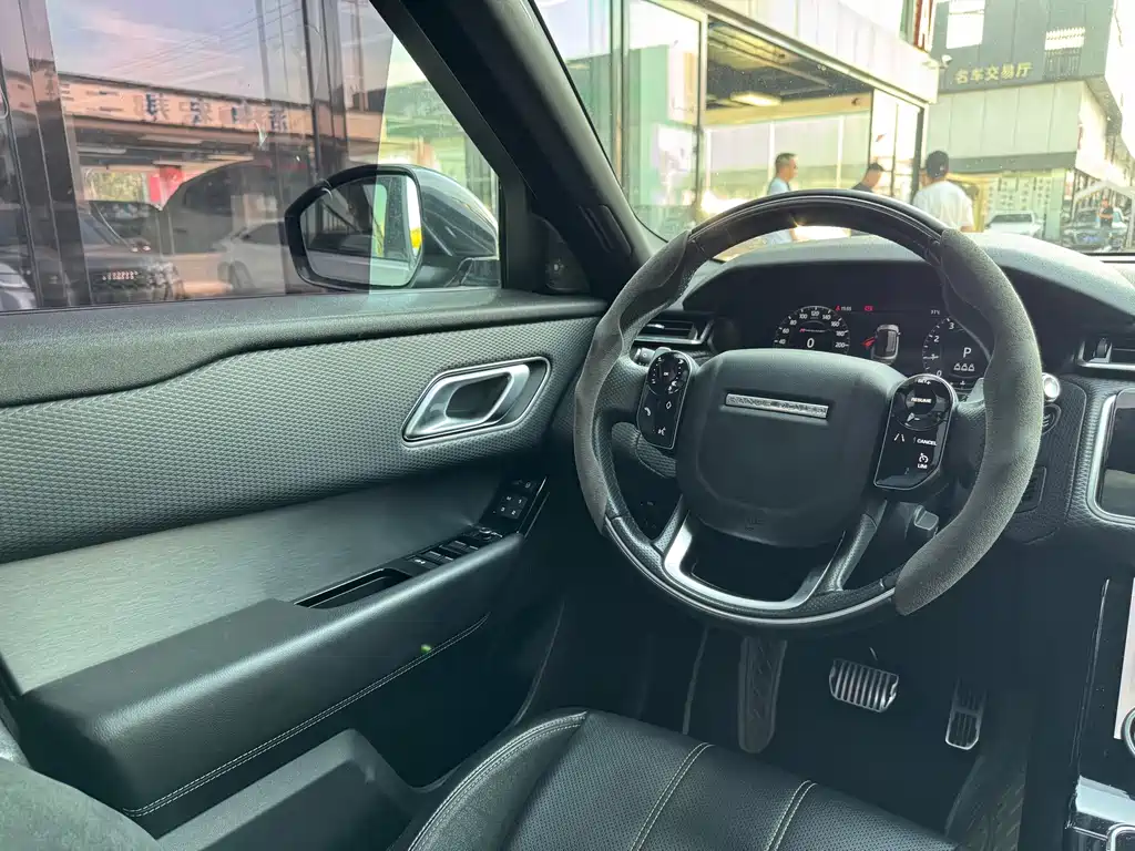 Land Rover Velar — миниатюра 12
