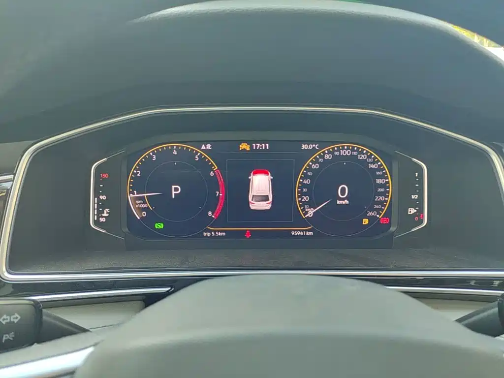 Volkswagen Tiguan L — миниатюра 12