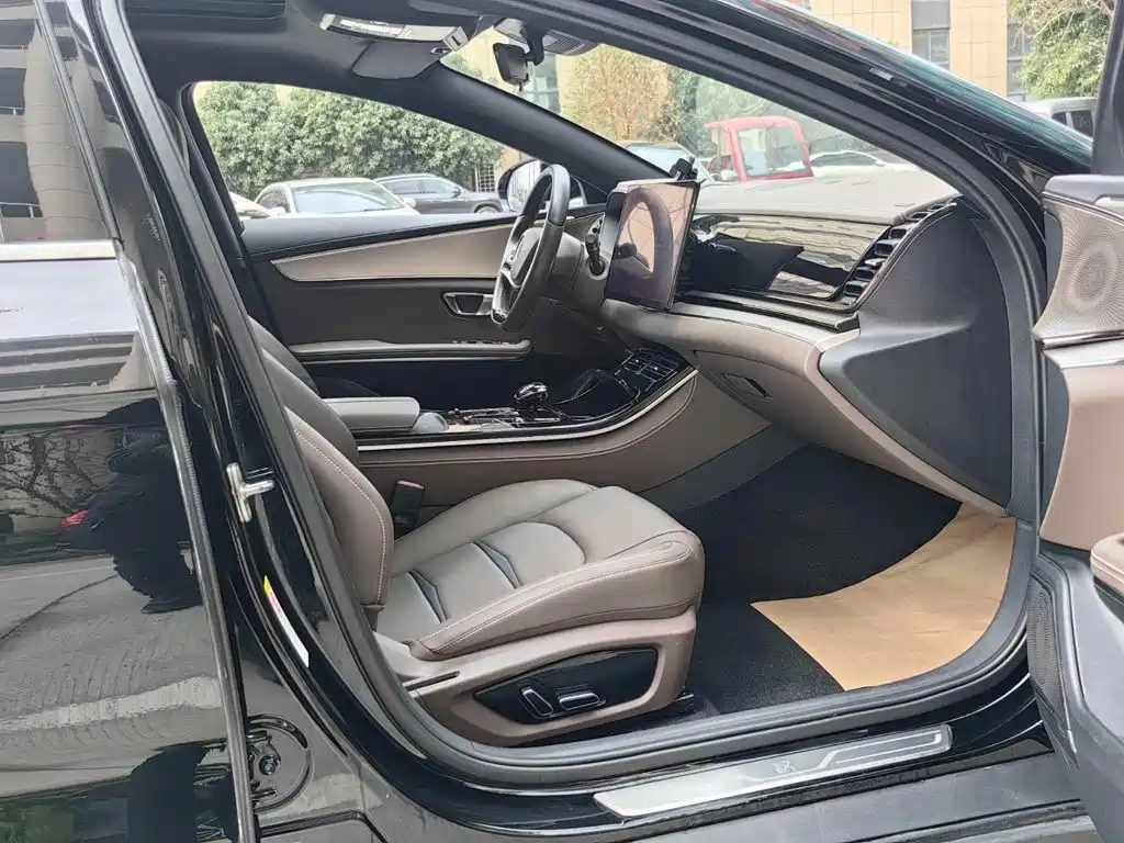 BYD Han — миниатюра 7