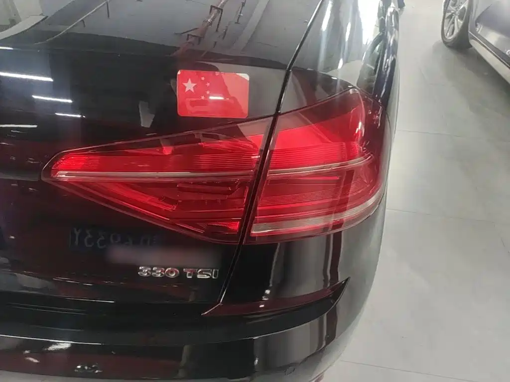 Volkswagen Passat — миниатюра 8