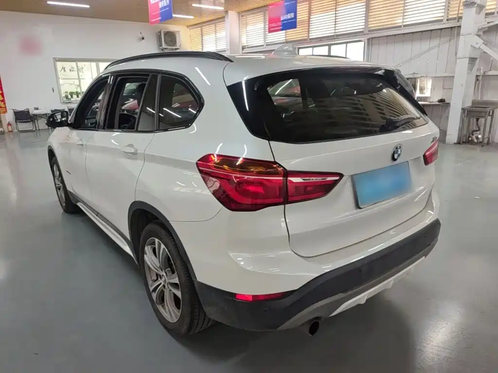 BMW X1 — миниатюра 5