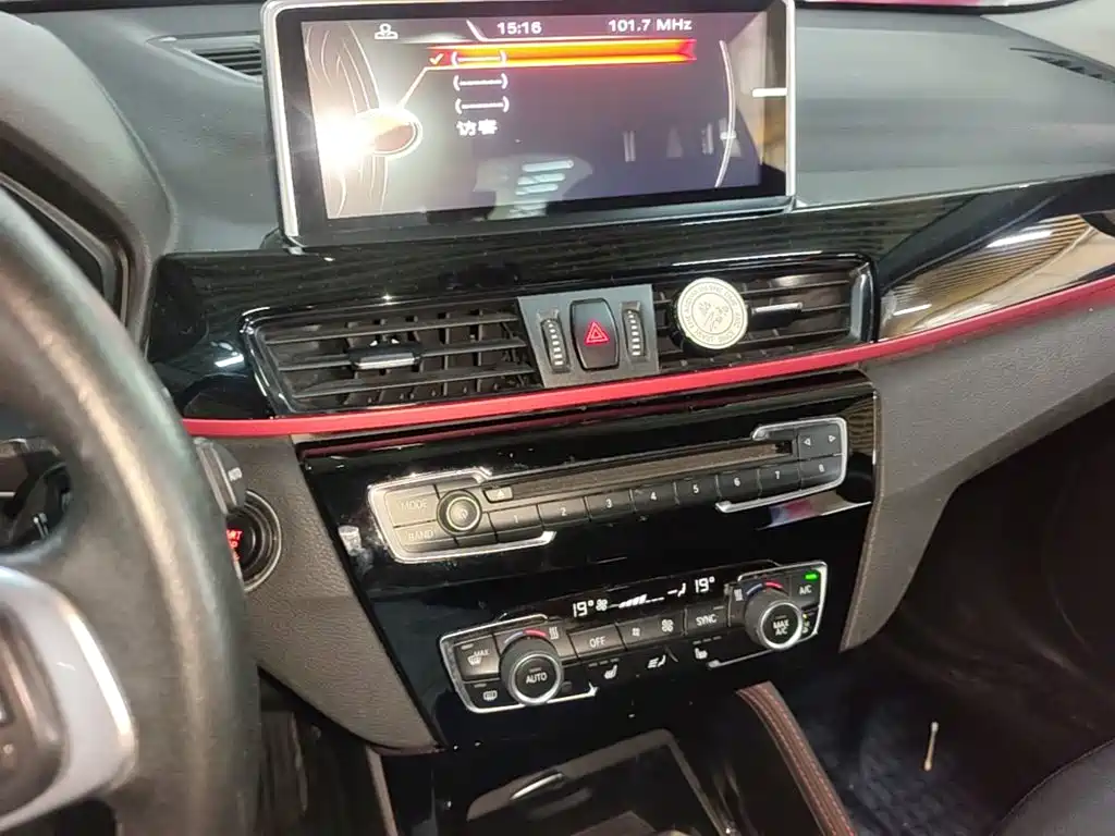 BMW X1 — миниатюра 13